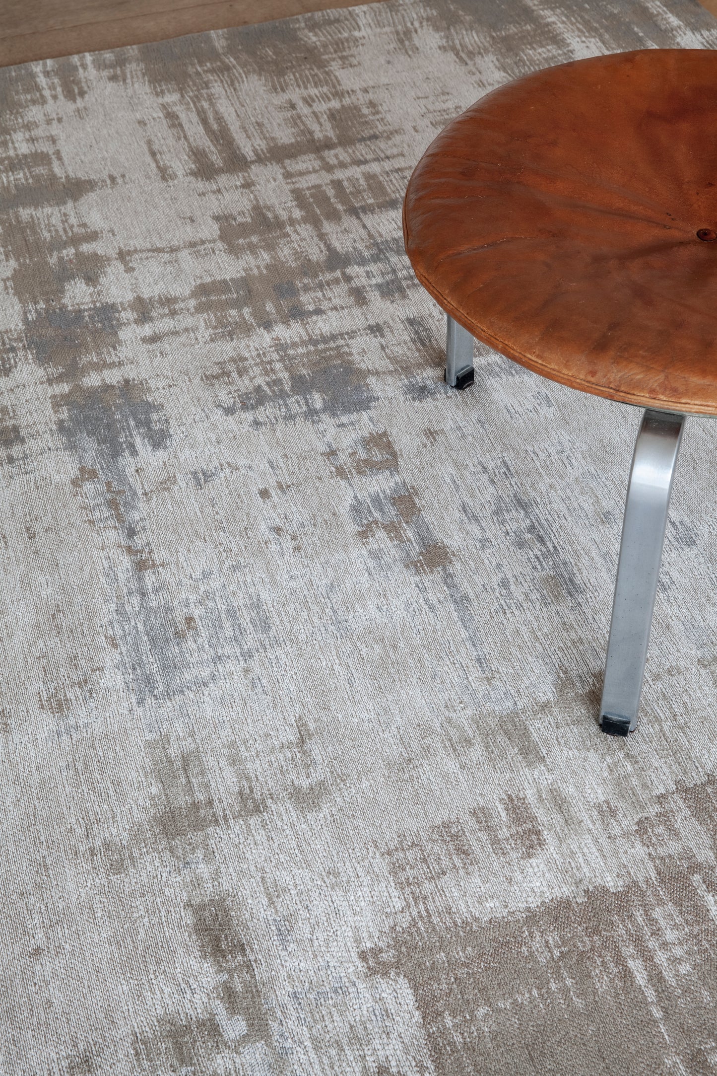 Louis De Poortere, Padua Beige 9195 - Venetian Dust Collection