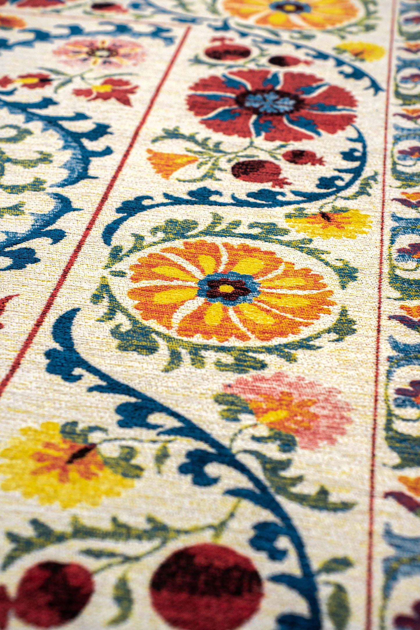 Louis De Poortere, Origine 9728 -  Suzani Collection