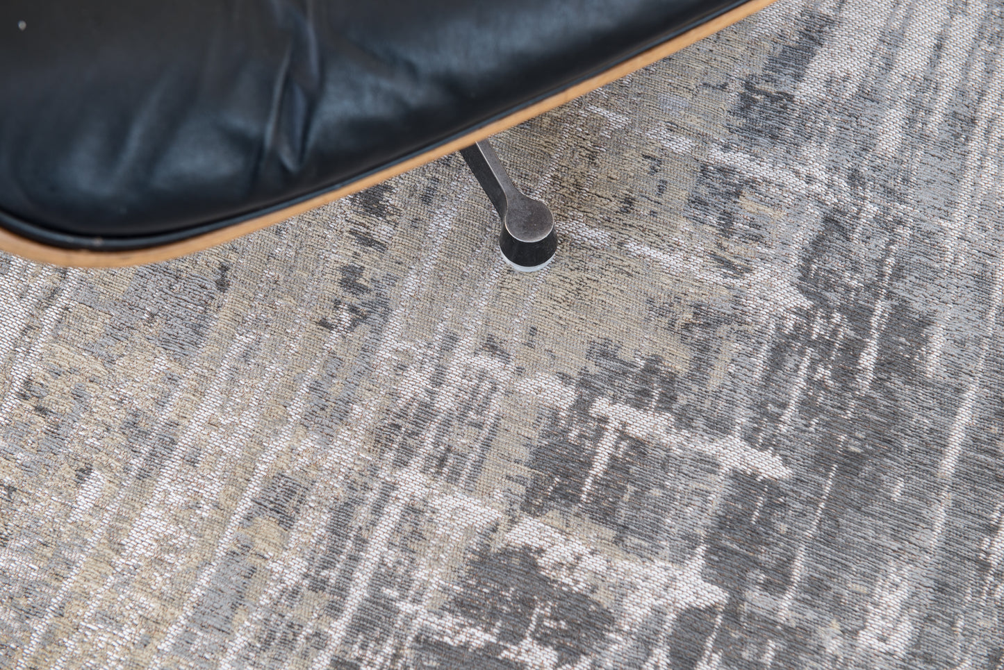 Louis De Poortere, Coney Grey 8716 - Streaks Collection